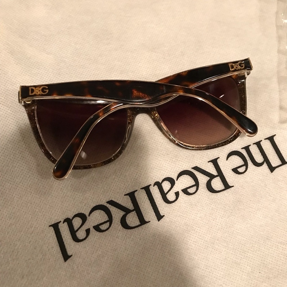 Dolce & Gabbana Tortoise Shell Print Sunglasses S… - image 1